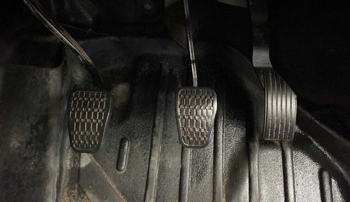 2023 Tata PUNCH PURE MT, Petrol, Manual, 38,444 km, Pedals