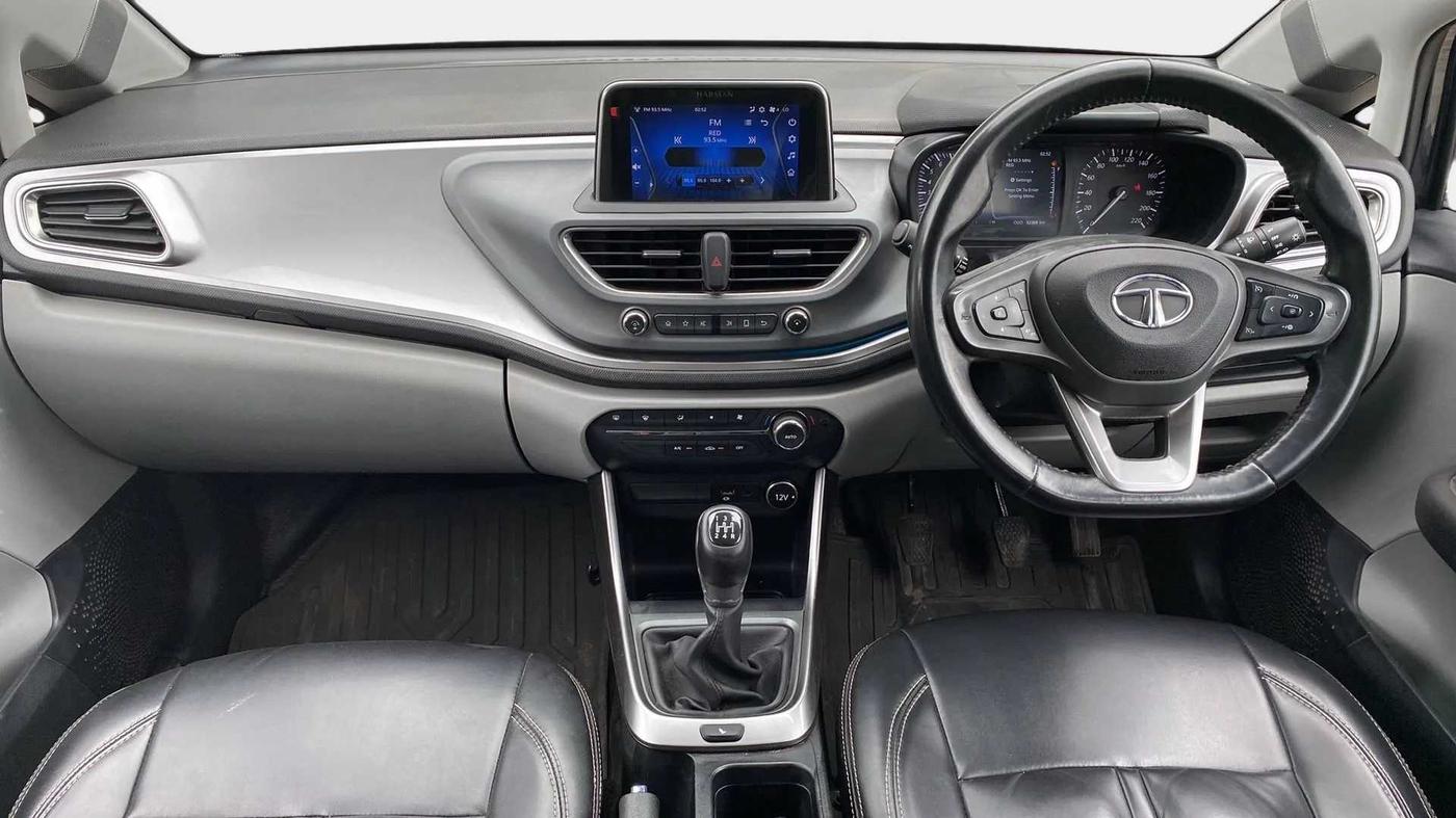 2021 Tata ALTROZ XZ PETROL, Petrol, Manual, 52,443 km, Dashboard