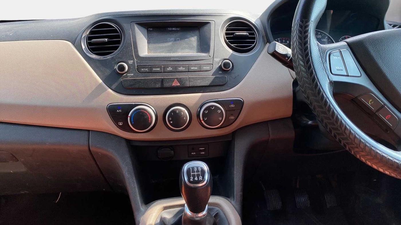 2017 Hyundai Grand i10 SPORTZ 1.2 KAPPA VTVT, CNG, Manual, 87,677 km, Air Conditioner