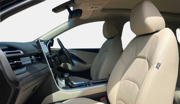 2023 MG HECTOR SHARP PRO 1.5 PETROL TURBO CVT PETROL, Petrol, Automatic, 19,946 km, Right Side Front Door Cabin