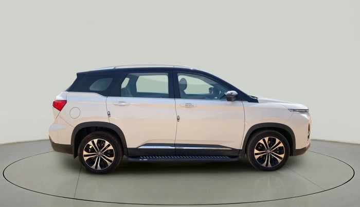 2023 MG HECTOR SHARP PRO 1.5 PETROL TURBO CVT PETROL, Petrol, Automatic, 19,946 km, Right Side View