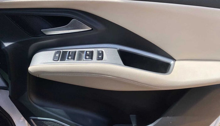2023 MG HECTOR SHARP PRO 1.5 PETROL TURBO CVT PETROL, Petrol, Automatic, 19,946 km, Driver Side Door Panels Control