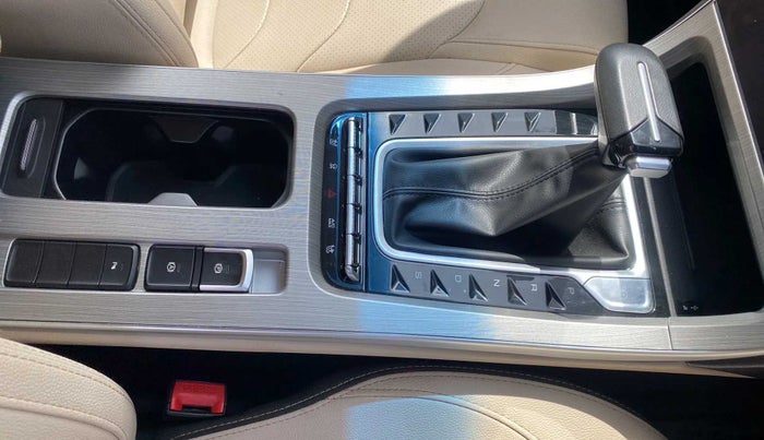 2023 MG HECTOR SHARP PRO 1.5 PETROL TURBO CVT PETROL, Petrol, Automatic, 19,946 km, Gear Lever