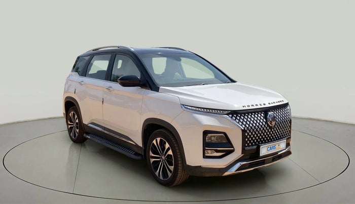2023 MG HECTOR SHARP PRO 1.5 PETROL TURBO CVT PETROL, Petrol, Automatic, 19,946 km, Right Front Diagonal
