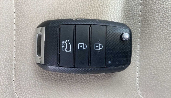2021 KIA SONET HTK PLUS 1.0 DCT, Petrol, Automatic, 35,983 km, Key Close Up