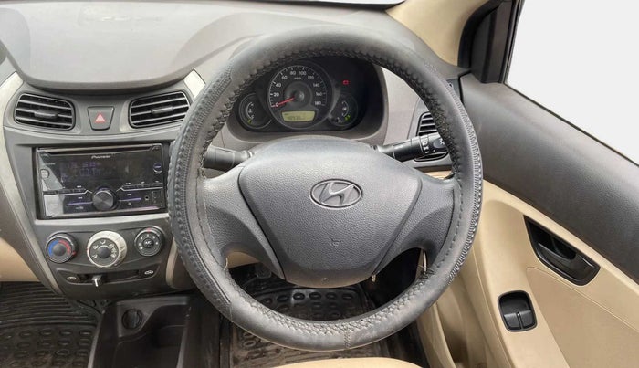 2014 Hyundai Eon ERA +, Petrol, Manual, 49,295 km, Steering Wheel Close Up