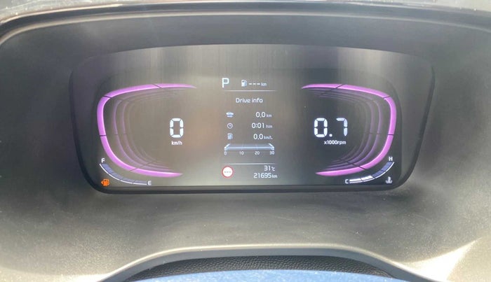 2022 KIA CARENS LUXURY PLUS 1.4 PETROL DCT 6 STR, Petrol, Automatic, 21,693 km, Odometer Image