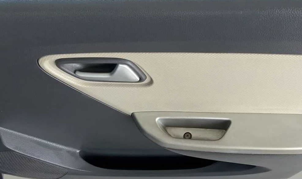 2018 Maruti Alto K10 VXI (O) AMT, Petrol, Automatic, 30,601 km, Driver Side Door Panels Control