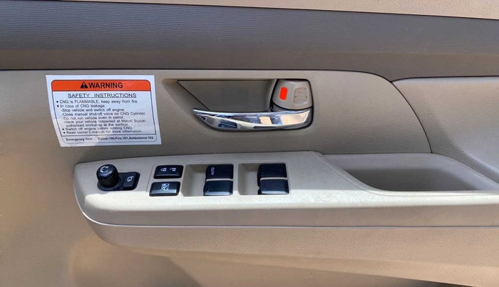 2022 Maruti Ertiga VXI CNG, CNG, Manual, 13,171 km, Driver Side Door Panels Control