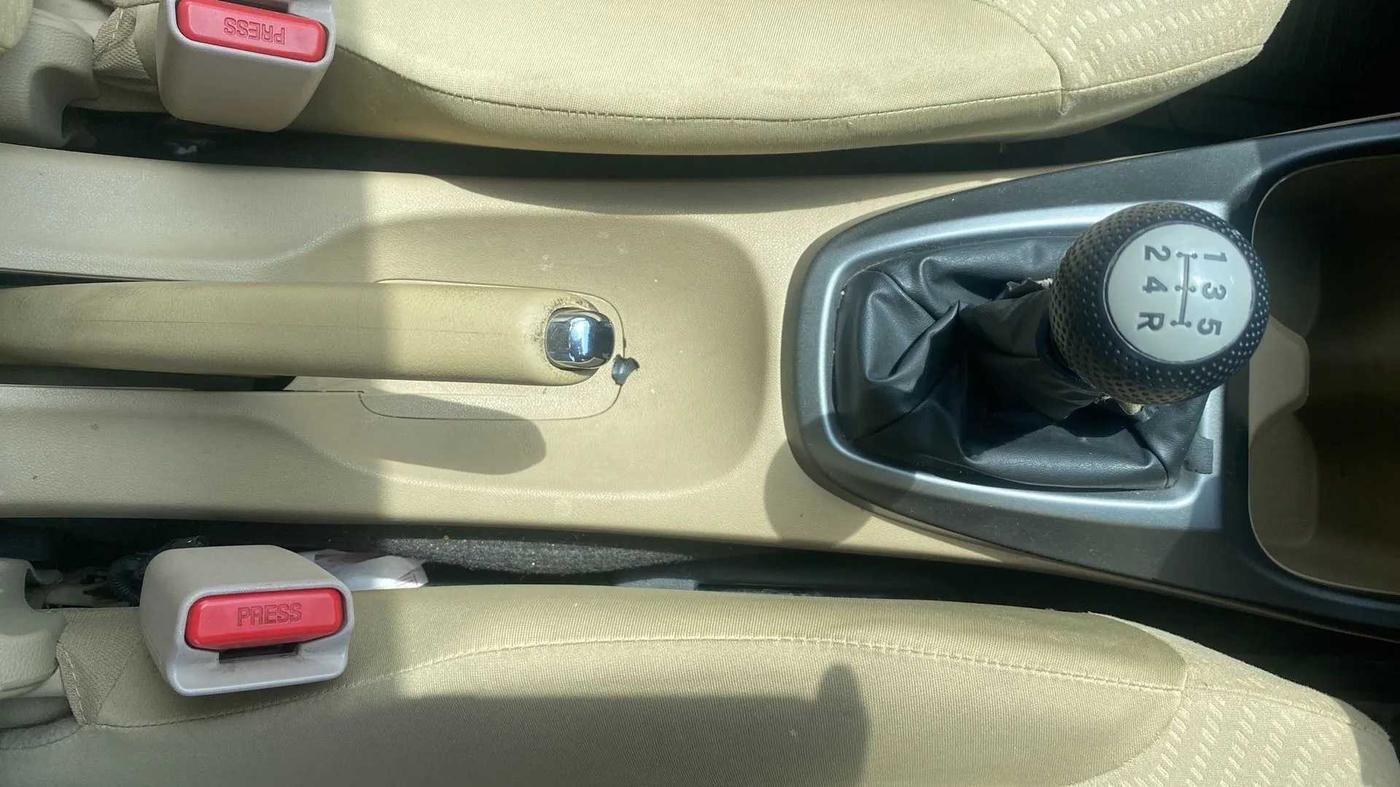 2013 Honda City 1.5L I-VTEC S MT, Petrol, Manual, 62,384 km, Gear Lever