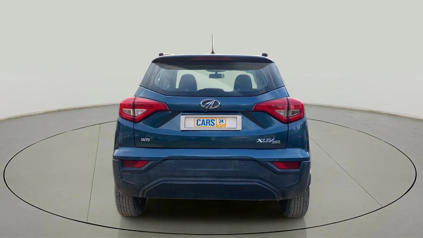 2019 Mahindra XUV300 W6 1.2 PETROL, Petrol, Manual, 79,535 km, Back/Rear