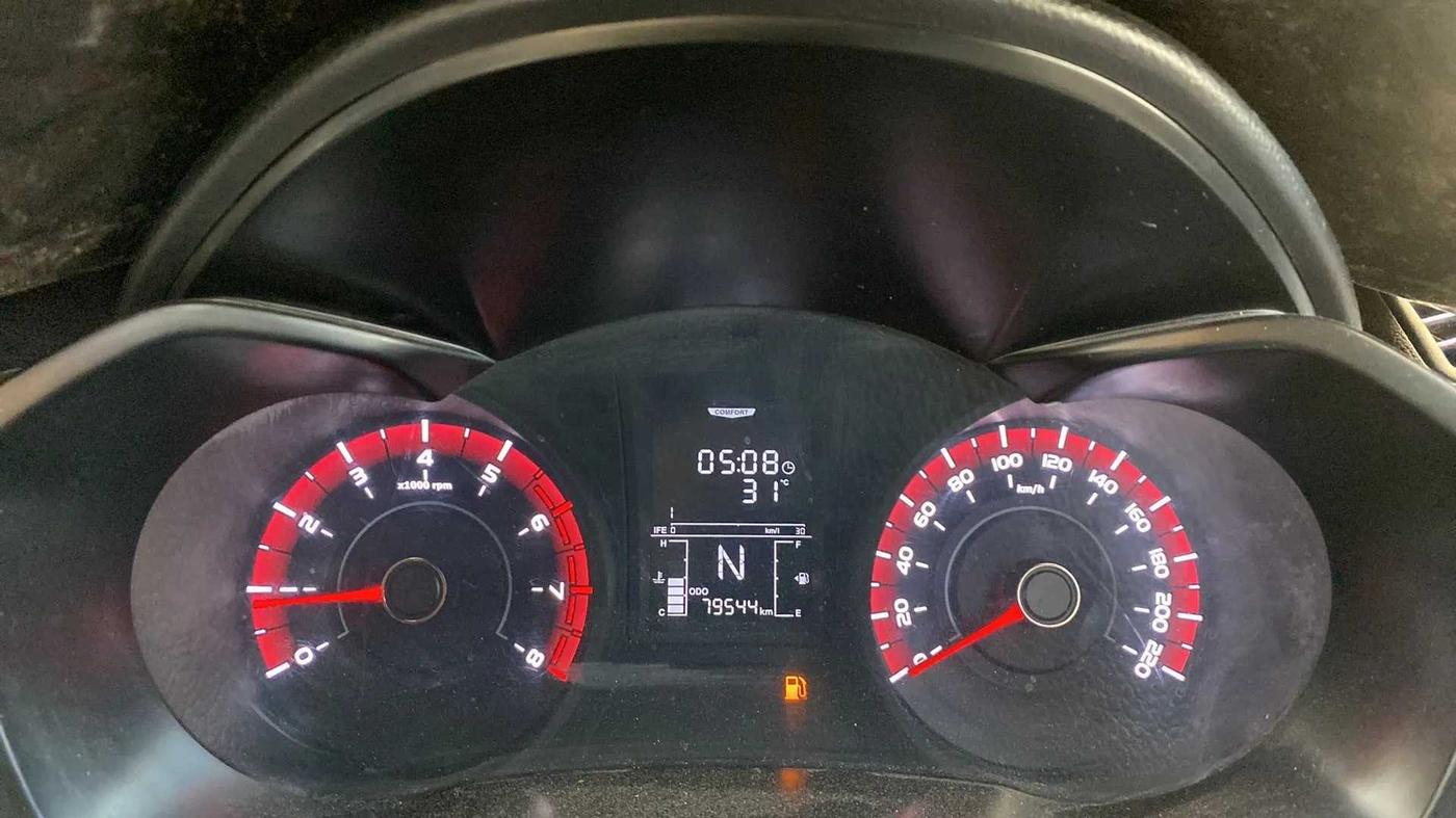 2019 Mahindra XUV300 W6 1.2 PETROL, Petrol, Manual, 79,535 km, Odometer Image