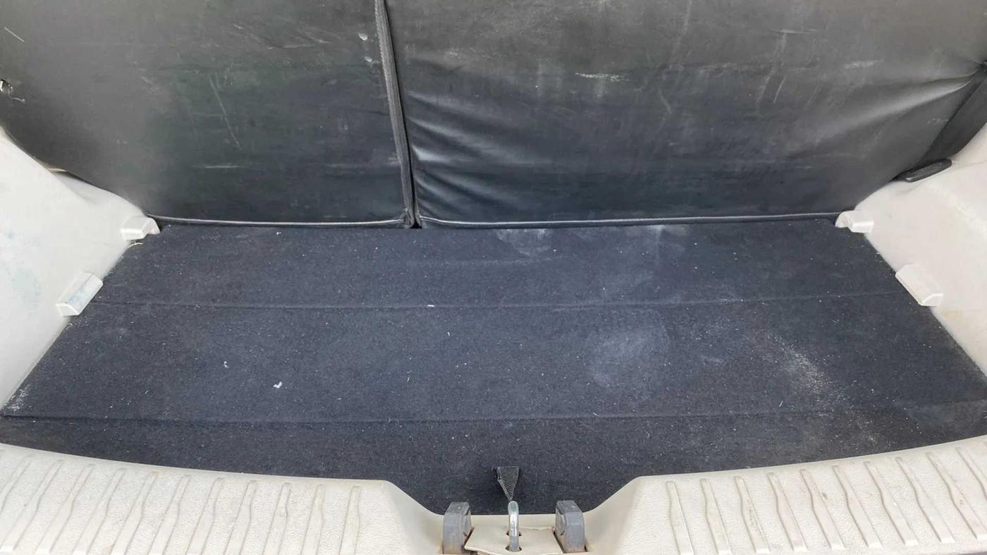 2019 Mahindra XUV300 W6 1.2 PETROL, Petrol, Manual, 79,535 km, Boot Inside