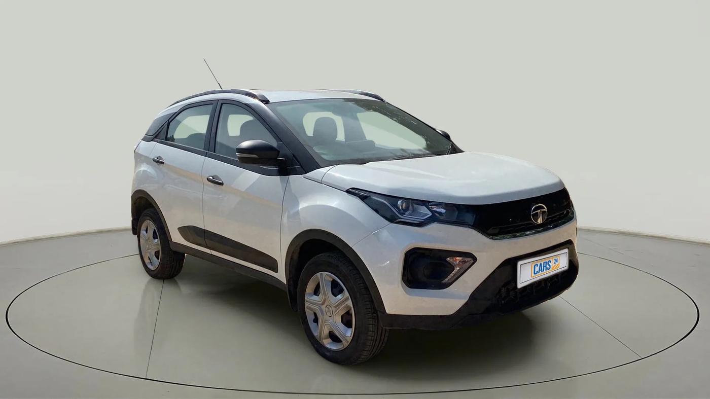 2023 Tata NEXON XMA PETROL, Petrol, Automatic, 4,872 km, SRP
