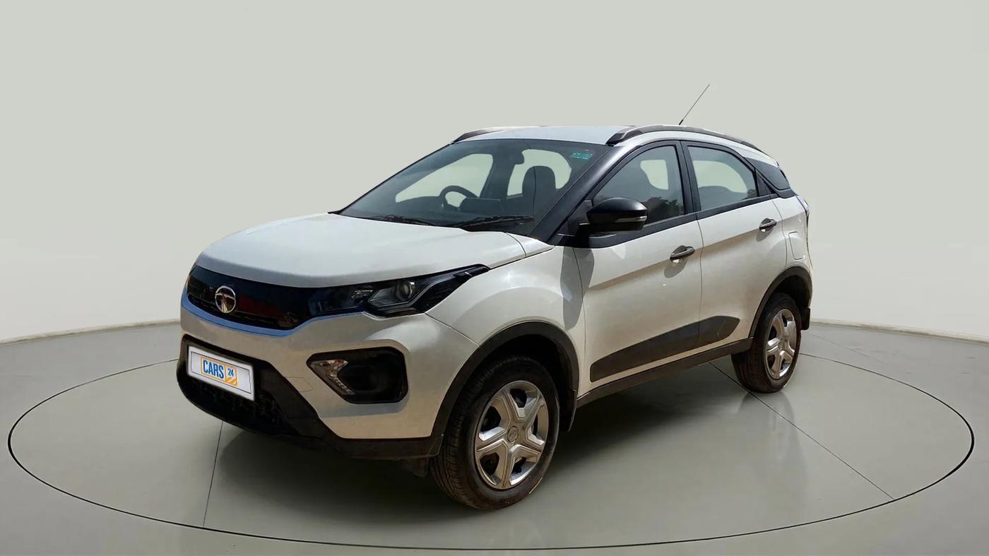 2023 Tata NEXON XMA PETROL, Petrol, Automatic, 4,872 km, Left Front Diagonal