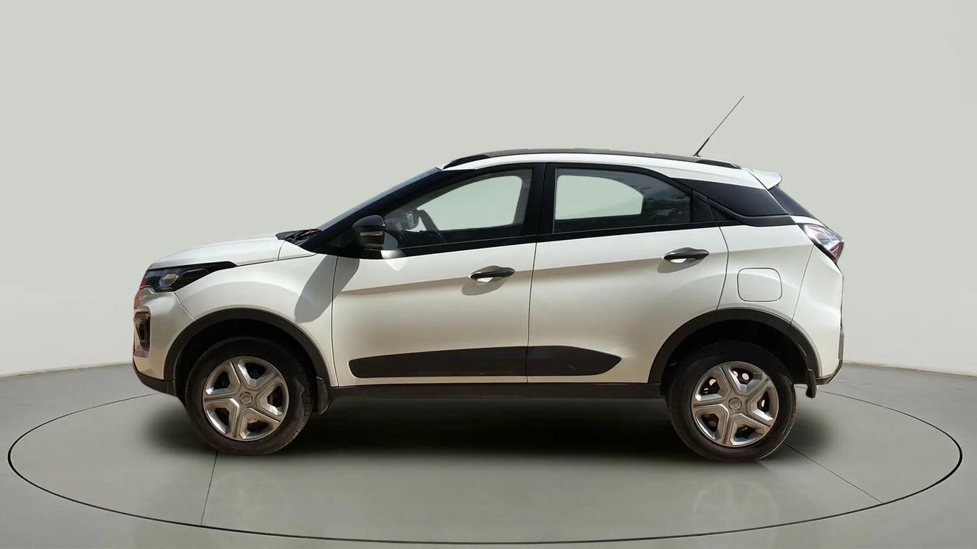 2023 Tata NEXON XMA PETROL, Petrol, Automatic, 4,872 km, Left Side