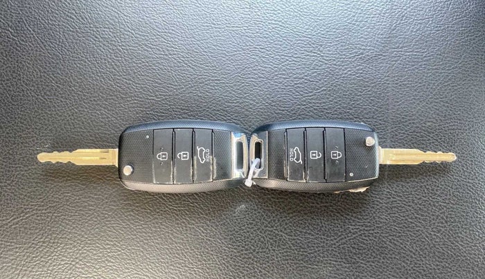 2022 KIA SELTOS HTK 1.5 PETROL, Petrol, Manual, 11,985 km, Key Close Up