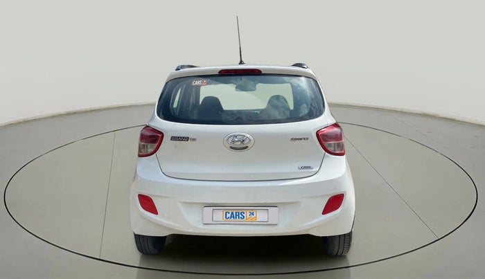 2016 Hyundai Grand i10 SPORTZ 1.1 CRDI, Diesel, Manual, 97,779 km, Back/Rear
