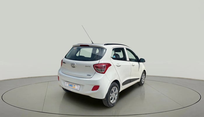 2016 Hyundai Grand i10 SPORTZ 1.1 CRDI, Diesel, Manual, 97,779 km, Right Back Diagonal