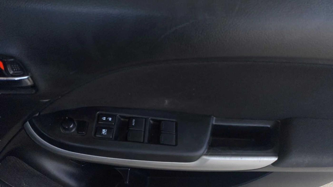 2016 Maruti Baleno DELTA PETROL 1.2, Petrol, Manual, 66,710 km, Driver Side Door Panels Control