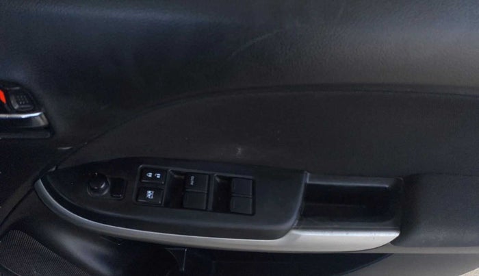 2016 Maruti Baleno DELTA PETROL 1.2, Petrol, Manual, 66,710 km, Driver Side Door Panels Control