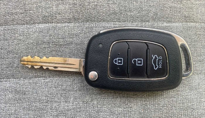 2020 Hyundai GRAND I10 NIOS SPORTZ AMT 1.2 KAPPA VTVT, Petrol, Automatic, 61,410 km, Key Close Up