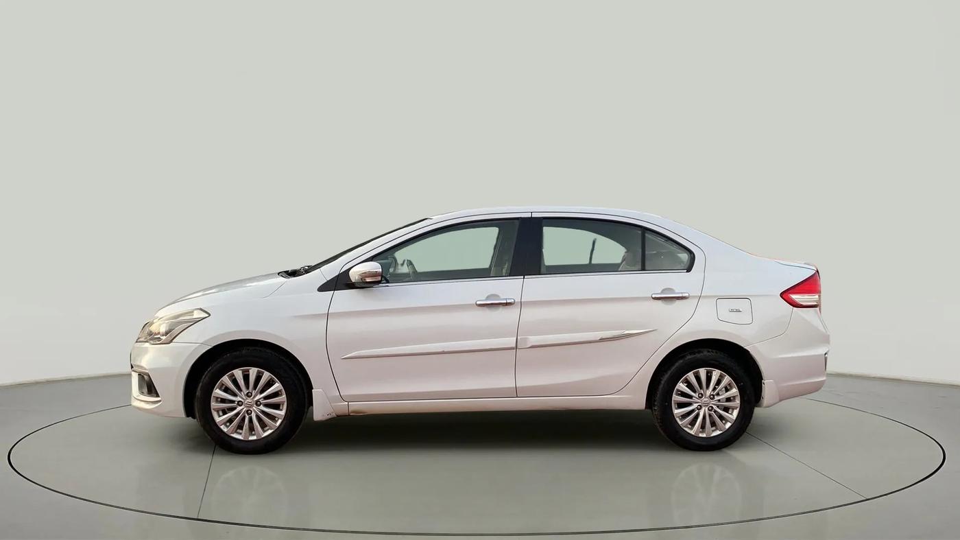 2018 Maruti Ciaz DELTA 1.5 SHVS MT PETROL, Petrol, Manual, 65,365 km, Left Side