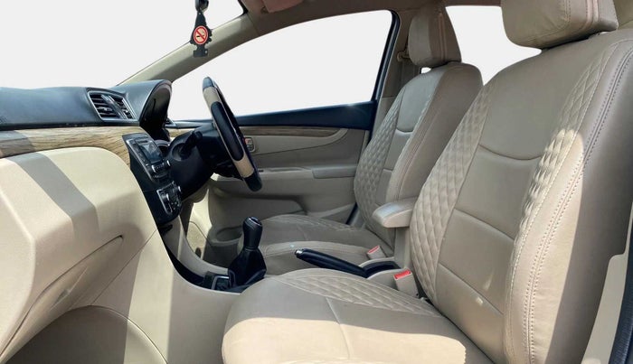 2018 Maruti Ciaz DELTA 1.5 SHVS MT PETROL, Petrol, Manual, 65,365 km, Right Side Front Door Cabin