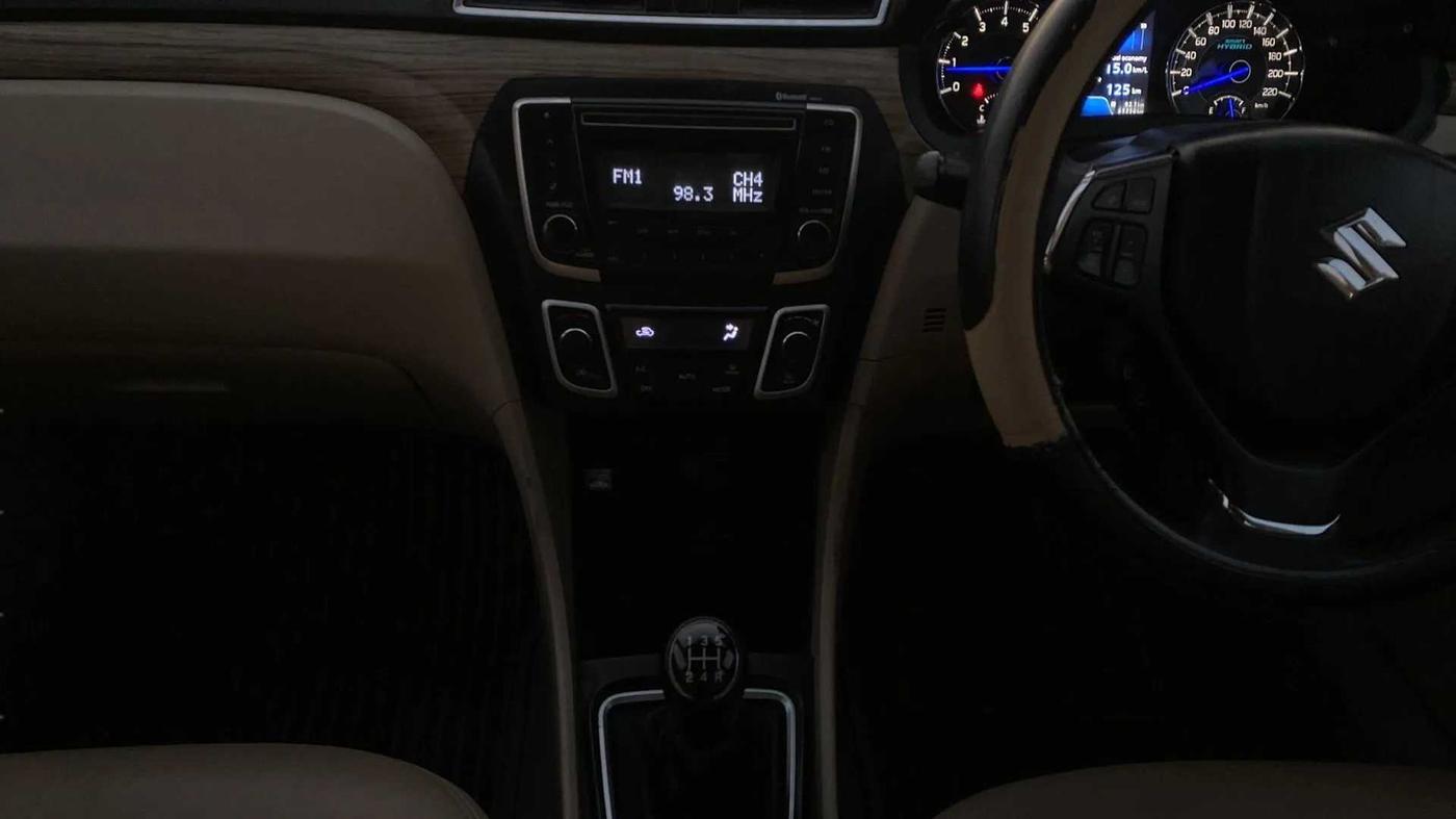 2018 Maruti Ciaz DELTA 1.5 SHVS MT PETROL, Petrol, Manual, 65,365 km, Air Conditioner