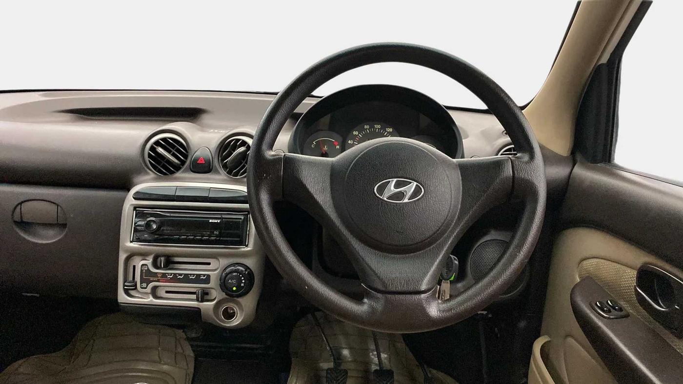 2013 Hyundai Santro Xing GL PLUS, Petrol, Manual, 54,471 km, Steering Wheel Close Up