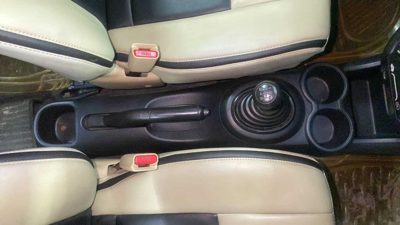 2013 Honda Amaze 1.2L I-VTEC EX, Petrol, Manual, 83,672 km, Gear Lever