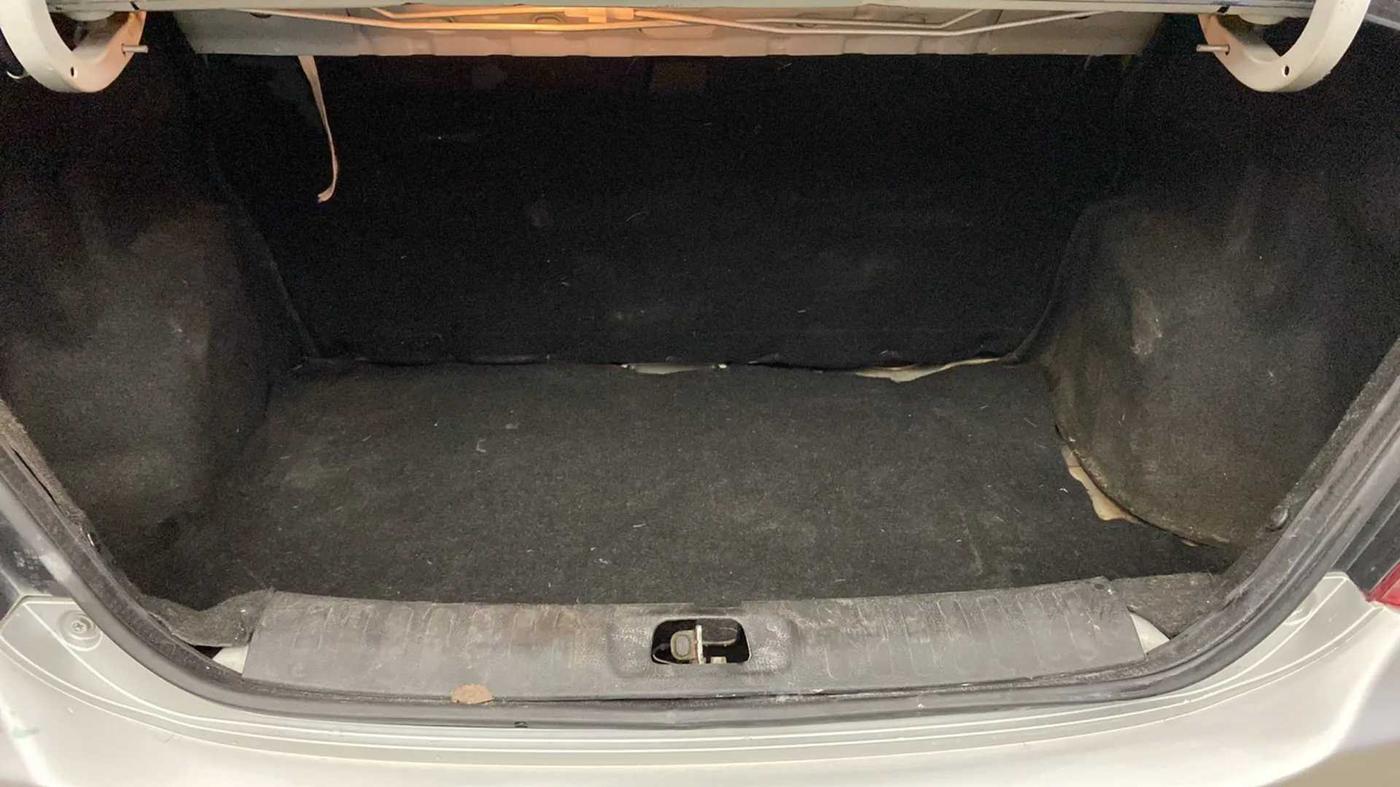 2015 Maruti Swift Dzire LXI (O), Petrol, Manual, 44,846 km, Boot Inside