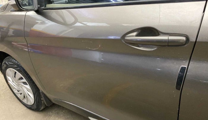 2020 Maruti Ertiga VXI CNG, CNG, Manual, 16,178 km, Front passenger door - Minor scratches