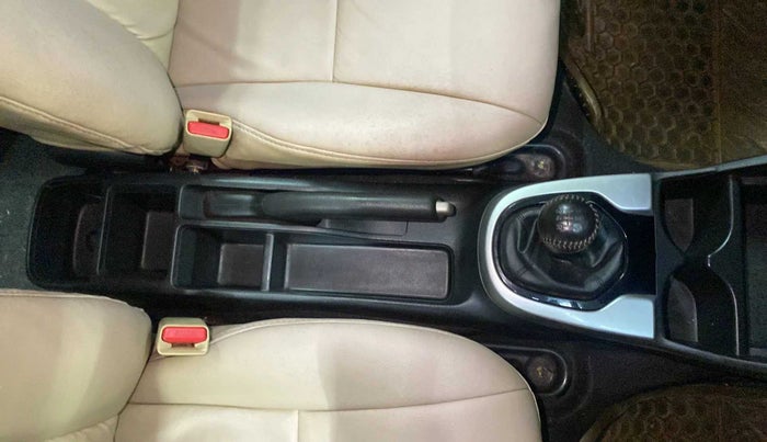 2015 Honda Jazz 1.2L I-VTEC V, Petrol, Manual, 20,705 km, Gear Lever