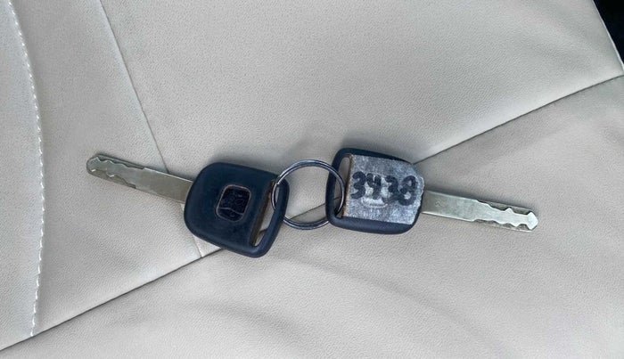 2014 Honda Amaze 1.2L I-VTEC S, Petrol, Manual, 67,346 km, Key Close Up