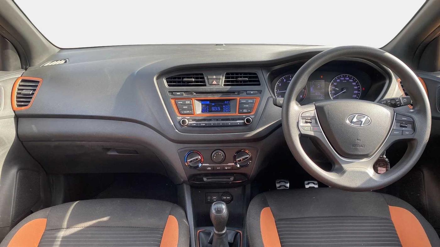 2015 Hyundai i20 Active 1.2 S, Petrol, Manual, 9,160 km, Dashboard