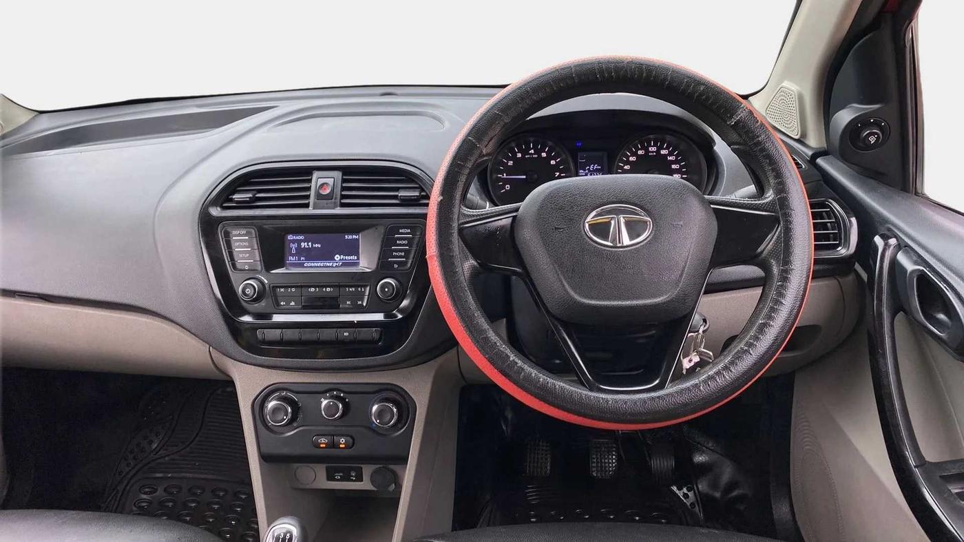 2018 Tata Tiago XT PETROL, Petrol, Manual, 51,761 km, Steering Wheel Close Up