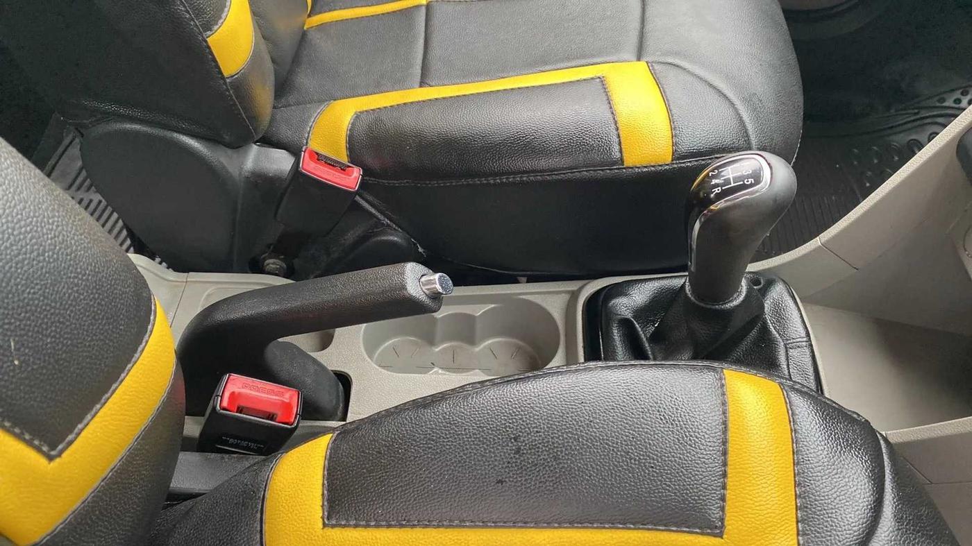 2018 Tata Tiago XT PETROL, Petrol, Manual, 51,761 km, Gear Lever