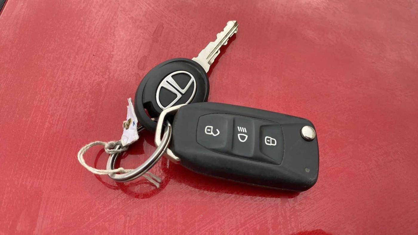 2018 Tata Tiago XT PETROL, Petrol, Manual, 51,761 km, Key Close Up
