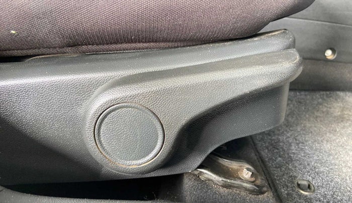 2017 Hyundai Grand i10 ASTA 1.2 KAPPA VTVT, Petrol, Manual, 59,066 km, Driver Side Adjustment Panel