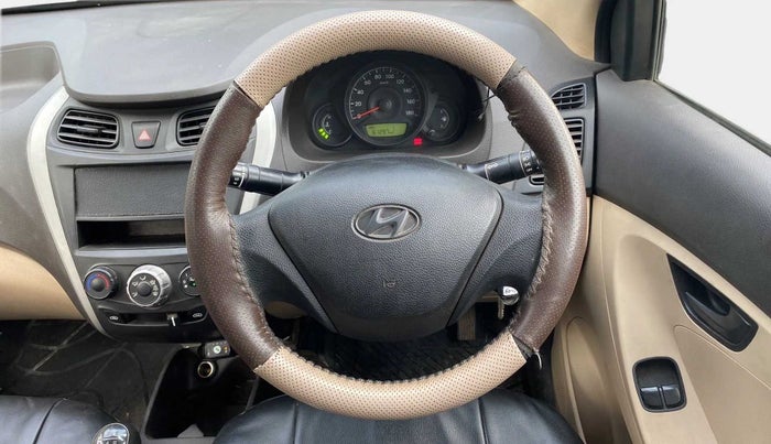 2017 Hyundai Eon ERA +, CNG, Manual, 61,281 km, Steering Wheel Close Up