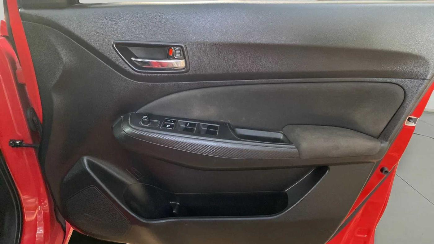 2020 Maruti Swift VXI AMT, Petrol, Automatic, 66,977 km, Driver Side Door Panels Control