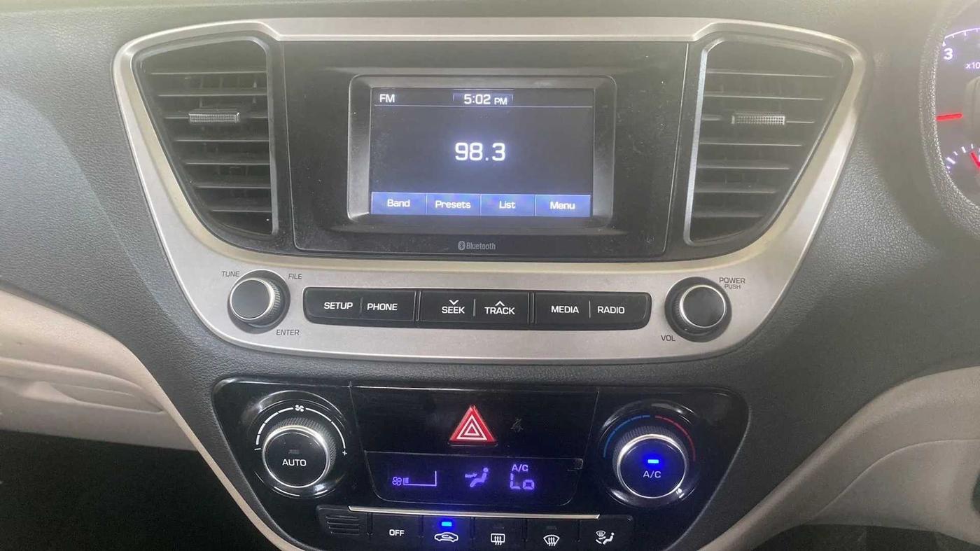 2019 Hyundai Verna 1.4 EX PETROL, Petrol, Manual, 31,953 km, Air Conditioner
