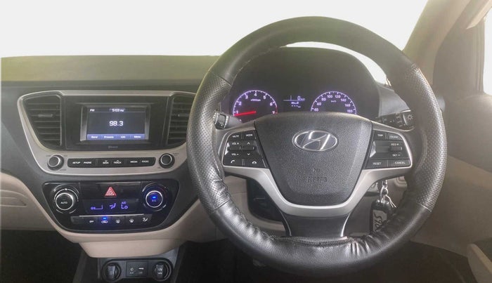2019 Hyundai Verna 1.4 EX PETROL, Petrol, Manual, 31,953 km, Steering Wheel Close Up