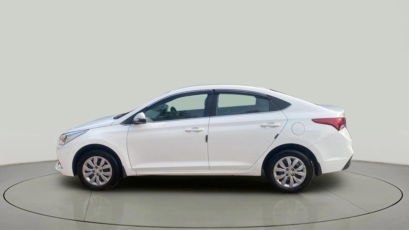 2019 Hyundai Verna 1.4 EX PETROL, Petrol, Manual, 31,953 km, Left Side