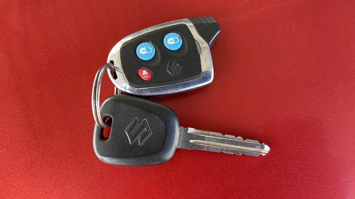 2015 Maruti Alto 800 LXI, Petrol, Manual, 32,800 km, Key Close Up