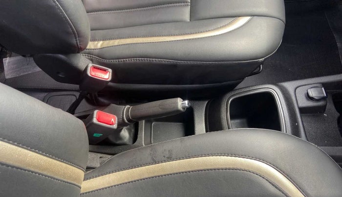 2019 Renault Kwid RXT 1.0 AMT (O), Petrol, Automatic, 3,531 km, Gear Lever