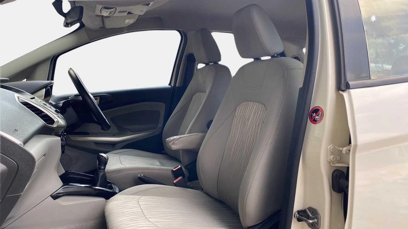 2016 Ford Ecosport TITANIUM 1.5L DIESEL, Diesel, Manual, 71,058 km, Right Side Front Door Cabin