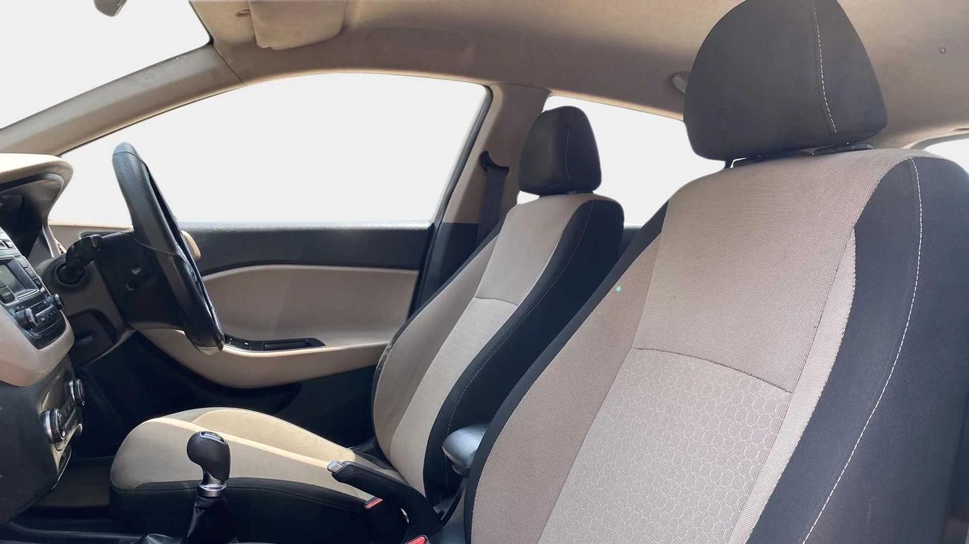 2015 Hyundai Elite i20 ASTA 1.2, Petrol, Manual, 64,697 km, Right Side Front Door Cabin