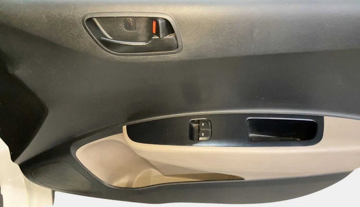 2018 Hyundai Grand i10 ERA 1.2 KAPPA VTVT, Petrol, Manual, 79,399 km, Driver Side Door Panels Control